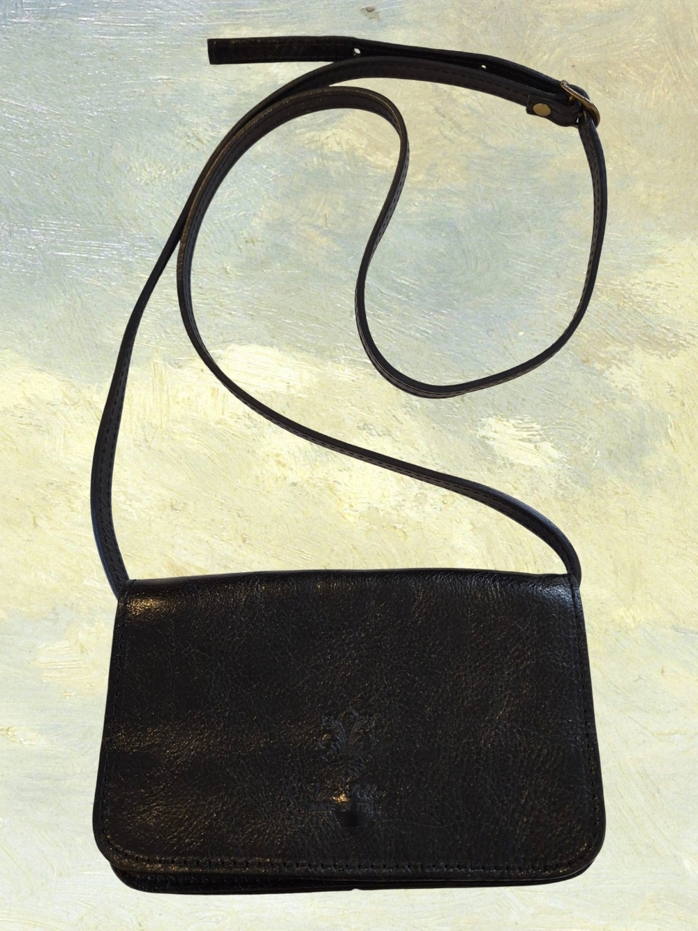 Vera Pelle Black Embossed Compact Crossbody Leather Bag